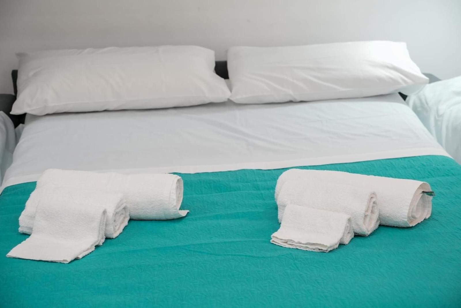 Casa Vacanza La Spagnola Νάπολη Εξωτερικό φωτογραφία