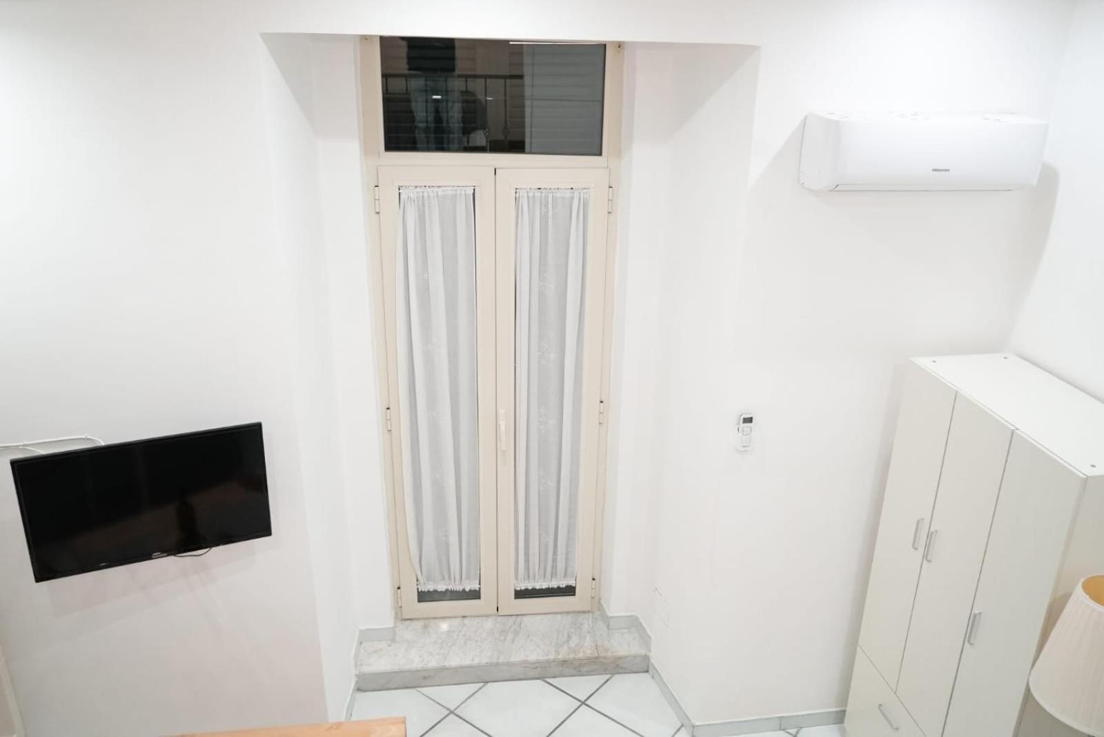 Casa Vacanza La Spagnola Νάπολη Εξωτερικό φωτογραφία
